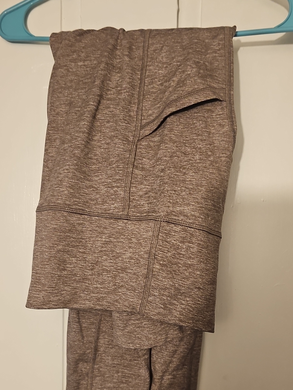 Women’s Pink Ish Leggings with Pocket